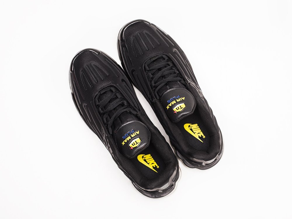 Air max plus undefeated best sale