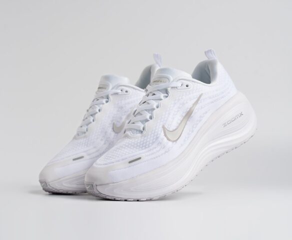 Nike Vomero 18 Белые 45254