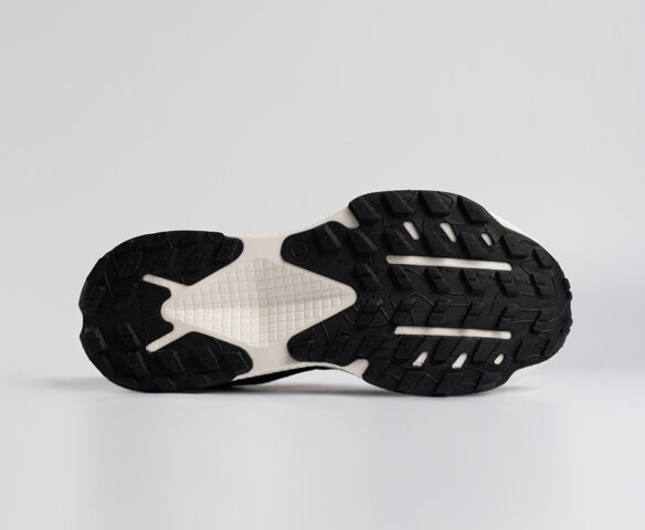 The North Face Wmns Hypnum Черные 45243. Вид 5