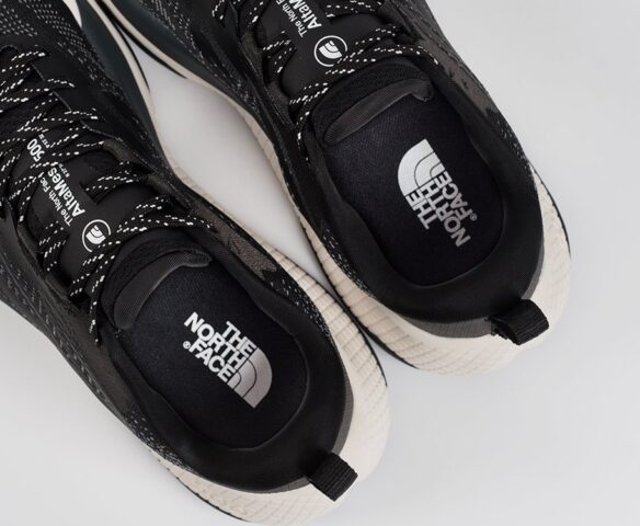 The North Face Wmns Hypnum Черные 45243. Вид 2