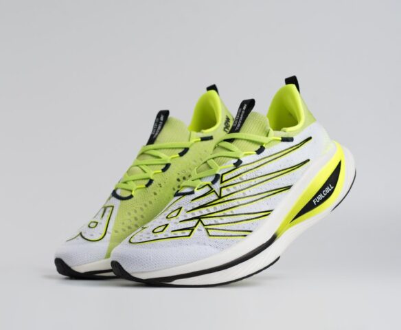 New Balance FuelCell SC Elite v3 Желтые 45062