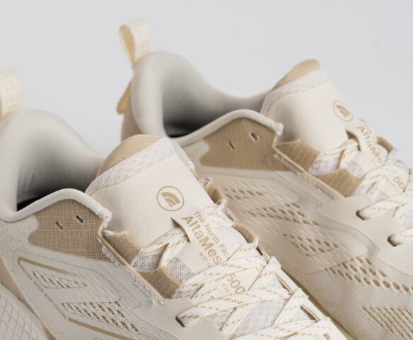 The North Face Wmns Hypnum Белые 45086. Вид 4